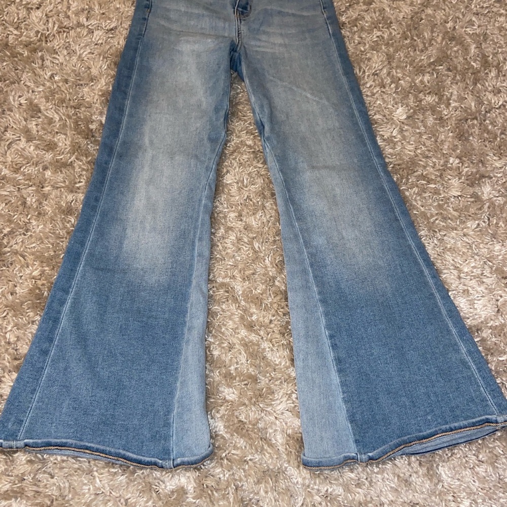 American Eagle Ne(x)t Level Stretch Flared Jeans